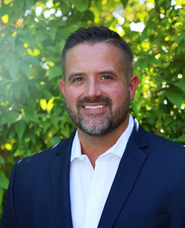 /_image-uploads/bio_image-listings_1--agent-26-90444.jpg