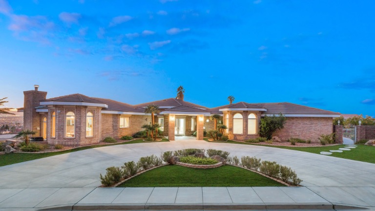 7260 Copper Rd Stephanie Napoli The Napoli Group, BHHS Nevada Properties