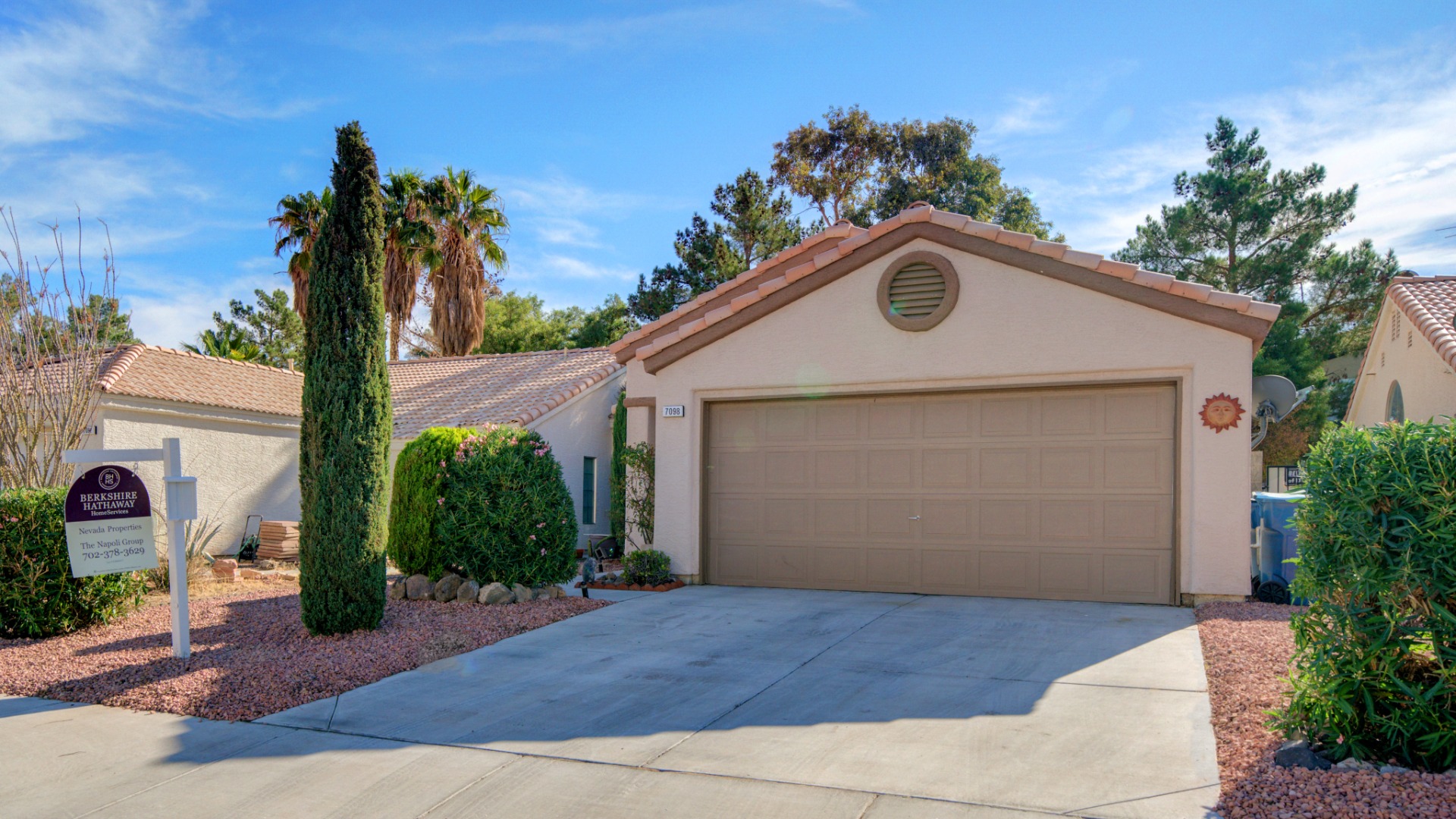 7098 Knoll View Dr Stephanie Napoli The Napoli Group, BHHS Nevada Properties